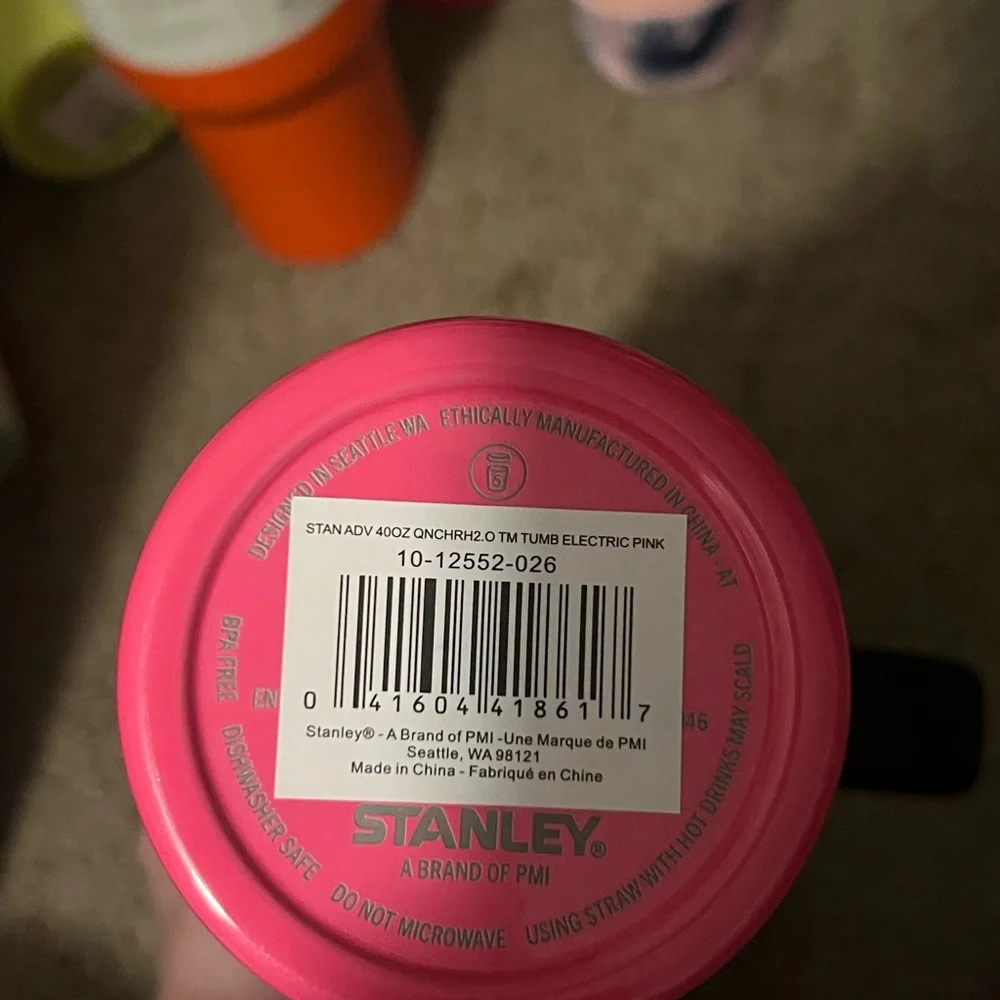 Stanley Bright Pink Quencher H2.0 Tumbler - Picture 5 of 5